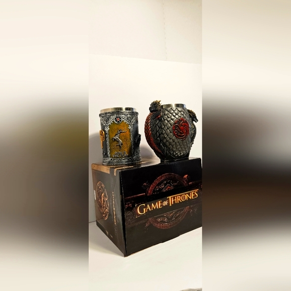 ( 2 ) Game of Thrones Tankards, 2 Pounds, Silver/Gold/Red/ Black/Blue - Picture 1 of 13